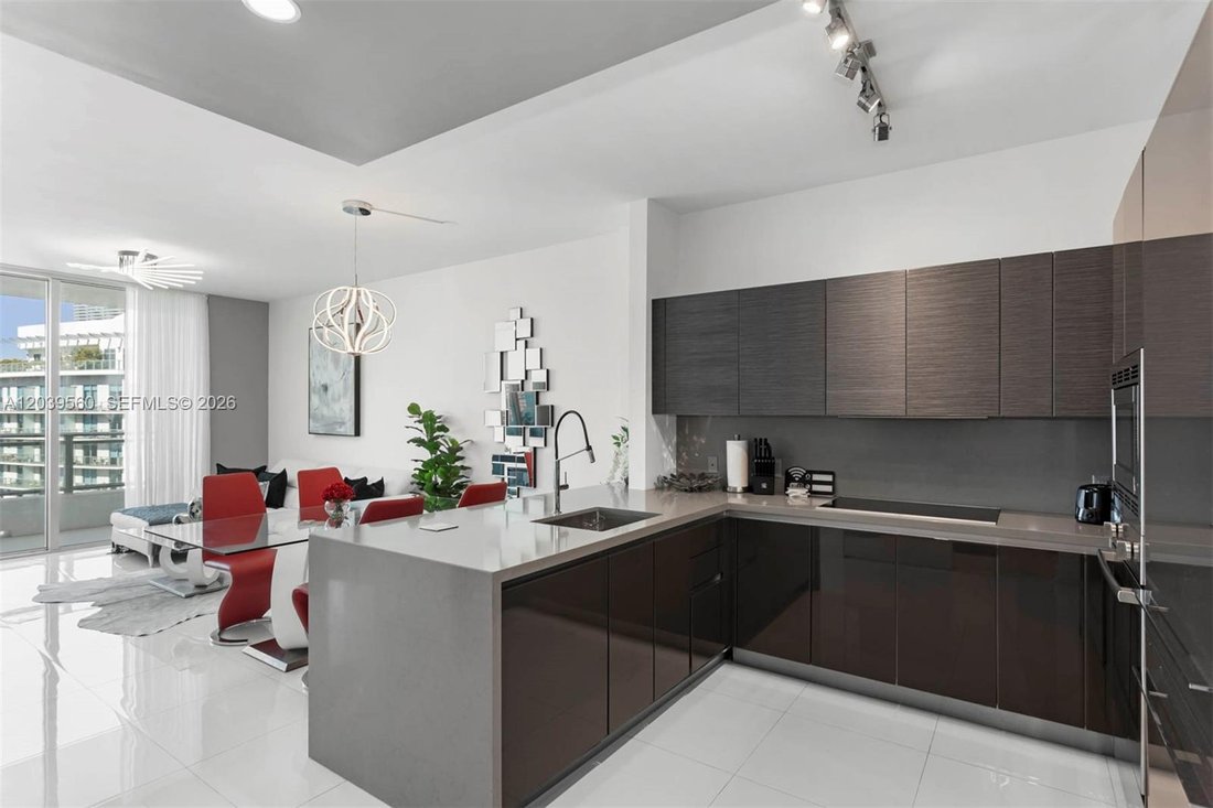 Condo in Miami, Florida, United States 2 - 18237858