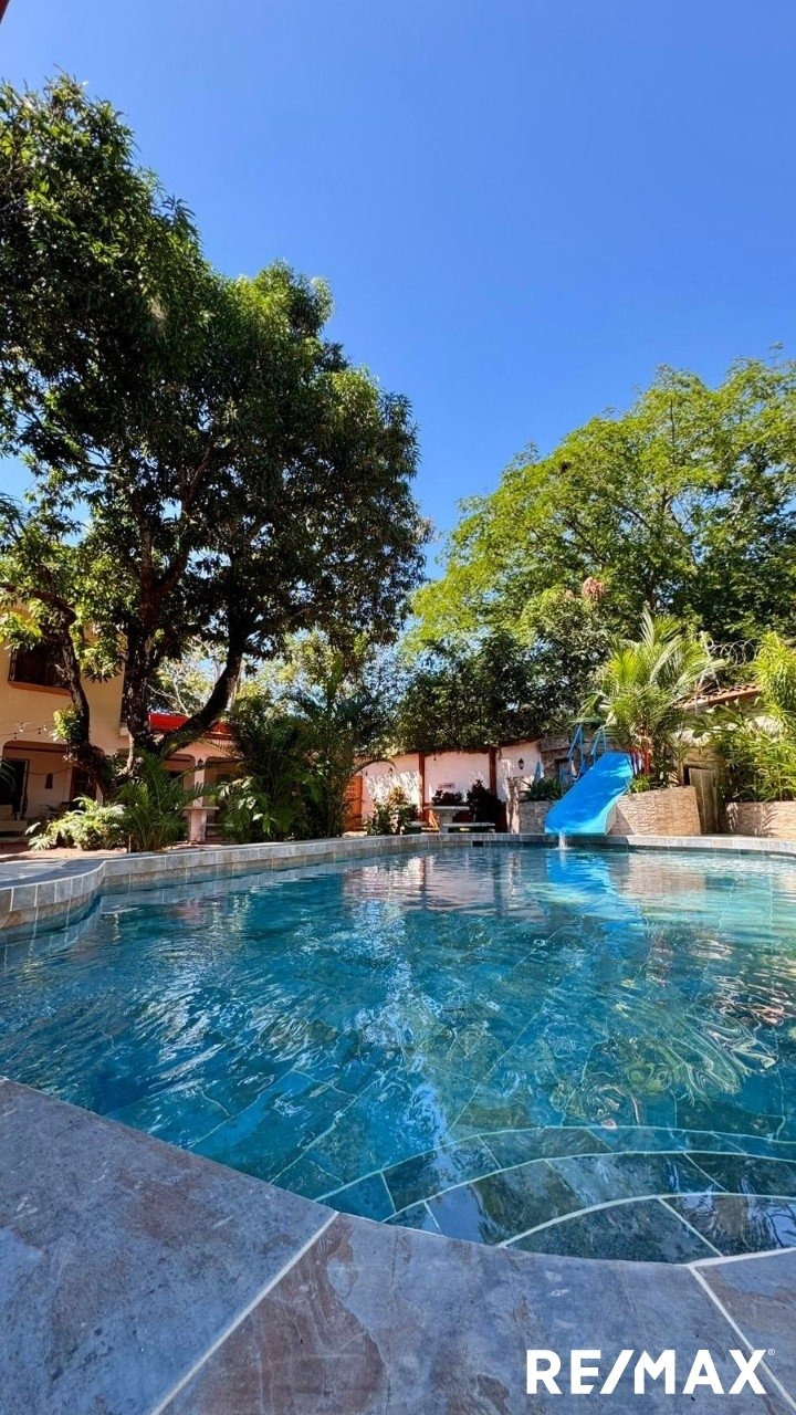 Casa in Jacó, Provincia di Puntarenas, Costa Rica 1 - 18246276