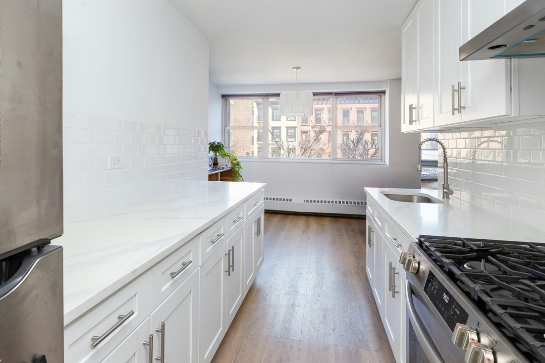 Co Op in New York, New York, United States 5 - 18236597