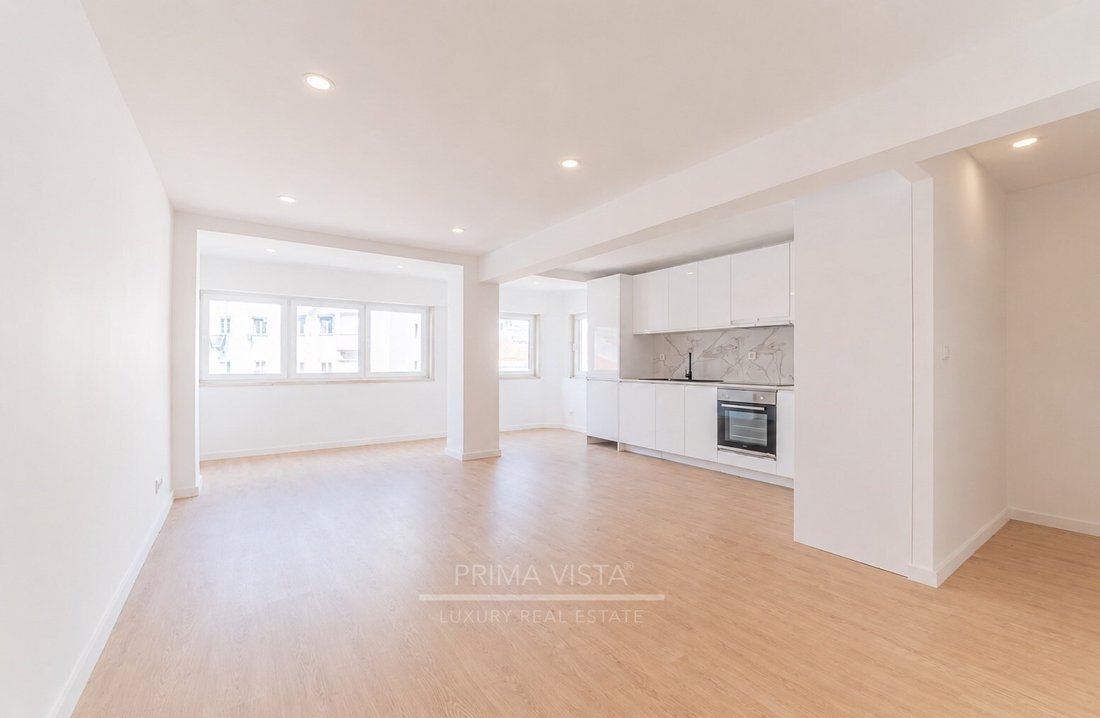 Apartment in Campo de Ourique, Lisbon, Portugal 2 - 17946259