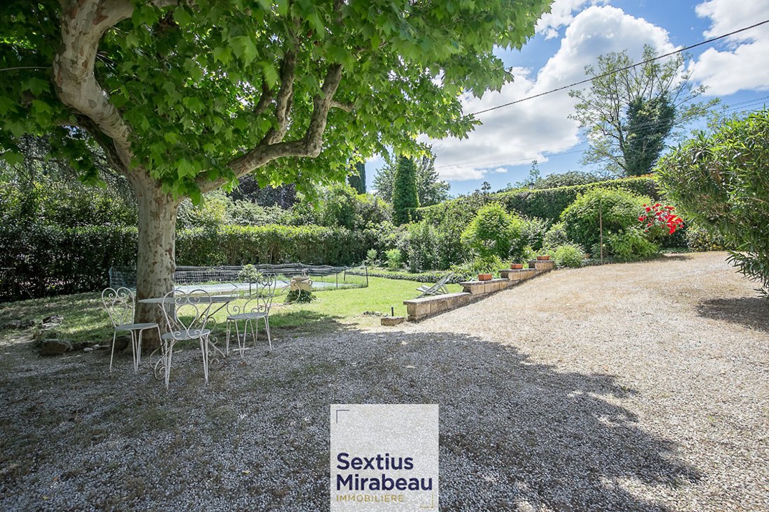 House in Granettes-Jauberte-Sainte Anne, Aix-en-Provence, France 5 - 18237085