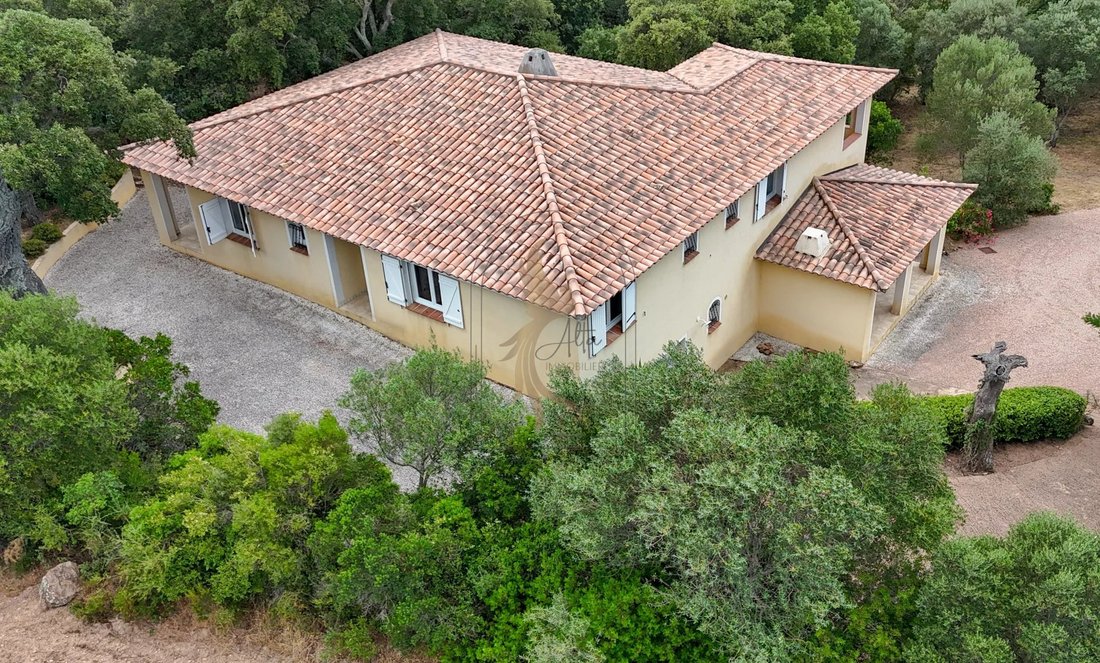 Villa in Lecci, Korsika, Frankreich 1 - 18239211