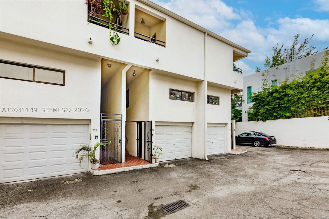 Townhouse in Miami, Florida, United States 2 - 18241466