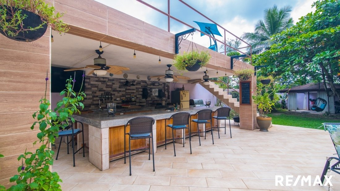 House in Playa Hermosa, Puntarenas Province, Costa Rica 5 - 18245702