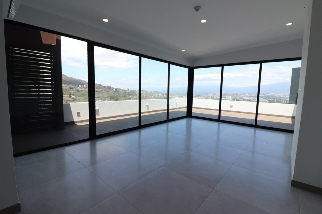 Apartment in Escazu, San José Province, Costa Rica 2 - 18239579