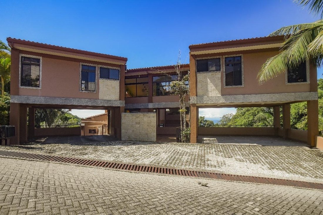 House in Playa Herradura, Puntarenas Province, Costa Rica 4 - 18246194