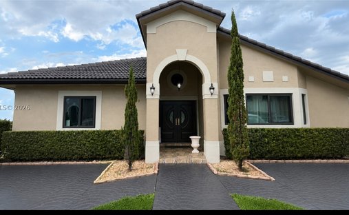 House in Miami Lakes, Florida, United States 1