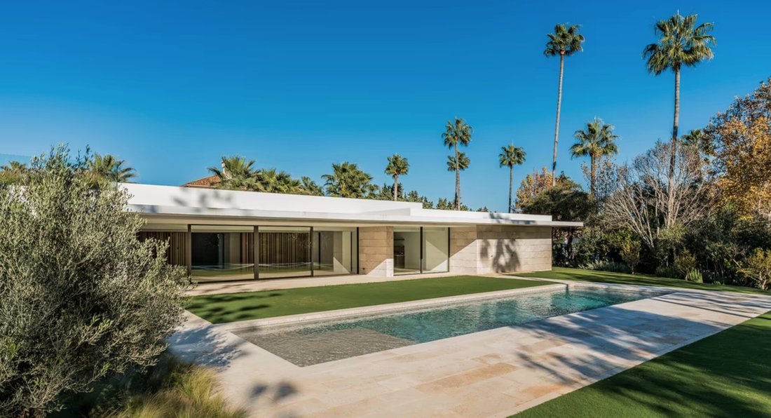 Villa a Sotogrande, San Roque, Andalusia 2 - 18236546