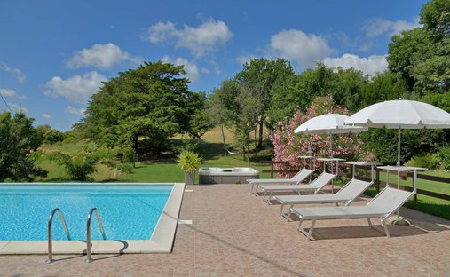 Domaine à Riparbella, Toscane, Italie 1