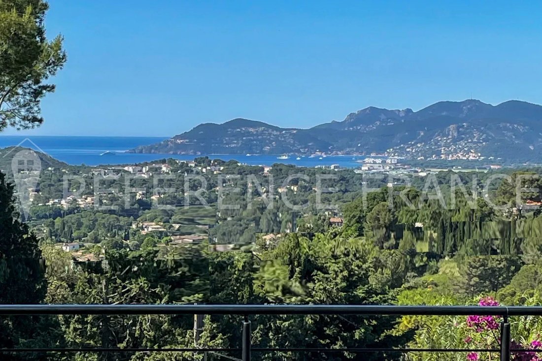 Villa in France 2 - 18241329