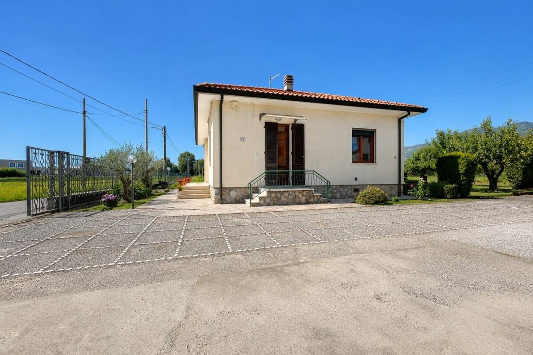 House in Pietrasanta, Tuscany, Italy 5 - 18241659