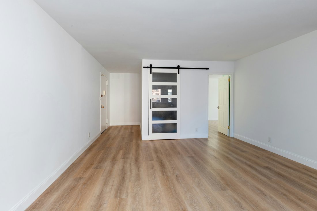 Co Op in New York, New York, United States 3 - 18236597