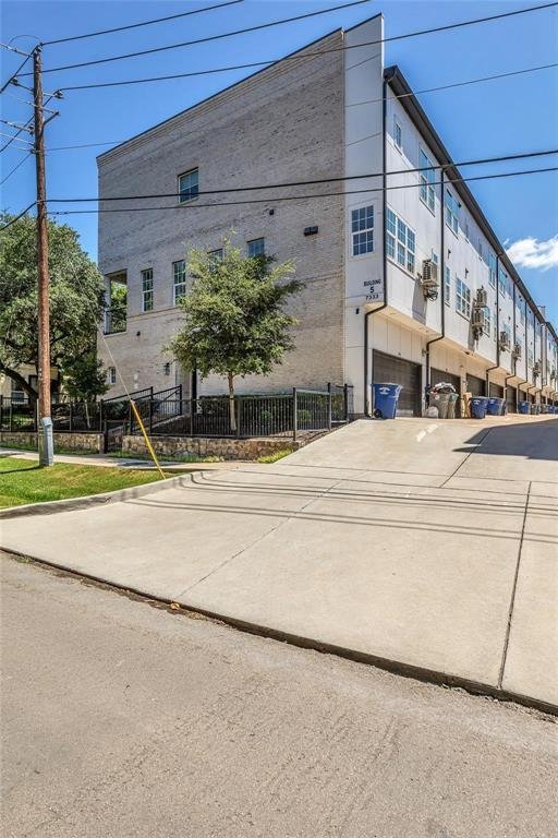 Townhouse in Dallas, Texas, United States 3 - 18244021