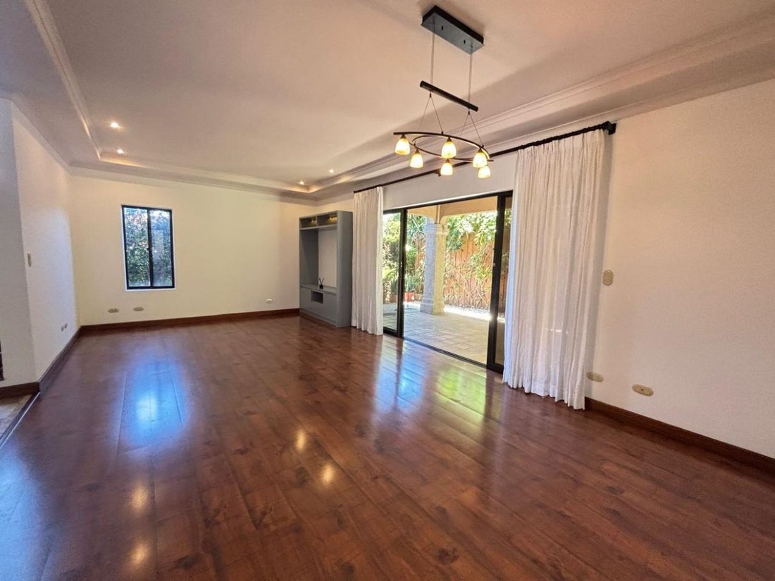 House in Santa Ana, San José Province, Costa Rica 5 - 18244309