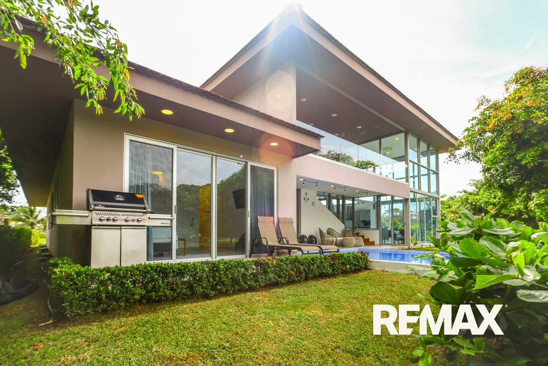 House in Playa Hermosa, Puntarenas Province, Costa Rica 1 - 18246223