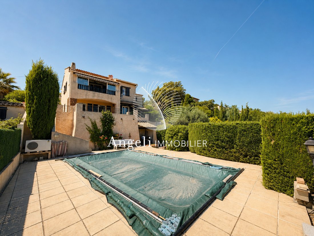 Villa in Les Issambres, Roquebrune-sur-Argens, France 2 - 18244003