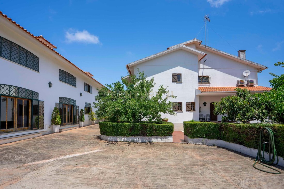 Villa in Malhou, Louriceira e Espinheiro, Santarem District, Portugal 4 - 18244791