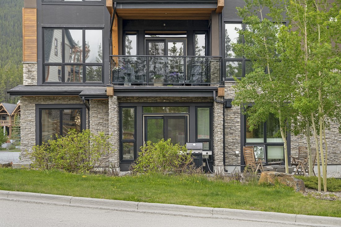 Condo in Canmore, Alberta, Canada 5 - 18238662