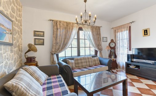 Villa in Kotor, Kotor Municipality, Montenegro 1