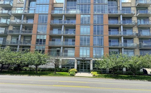 Condo in North Bergen, New Jersey, United States 1
