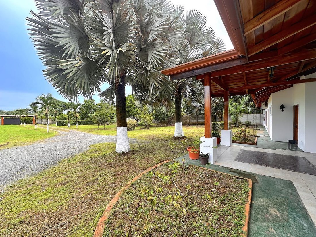 House in Quepos, Puntarenas Province, Costa Rica 1 - 18241127