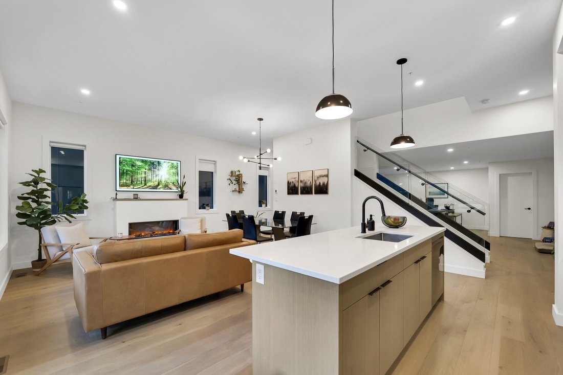Condo in Squamish, British Columbia, Canada 5 - 18211619