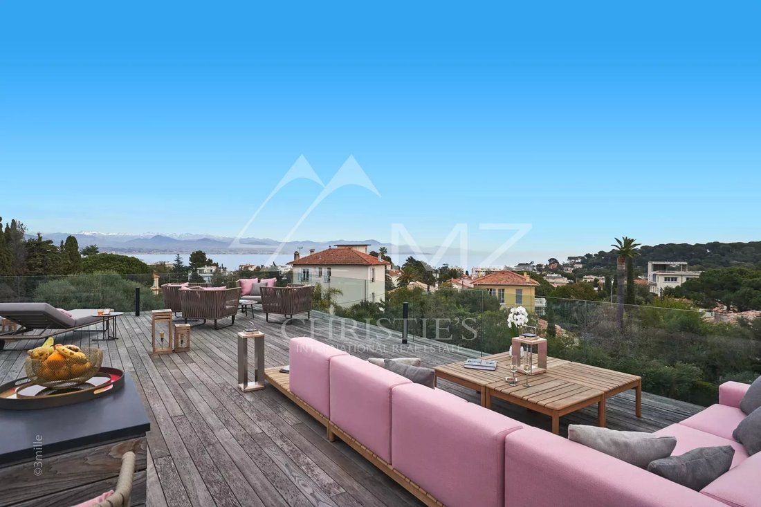 Villa in Antibes, Provence-Alpes-Côte d'Azur, France 2 - 18235857
