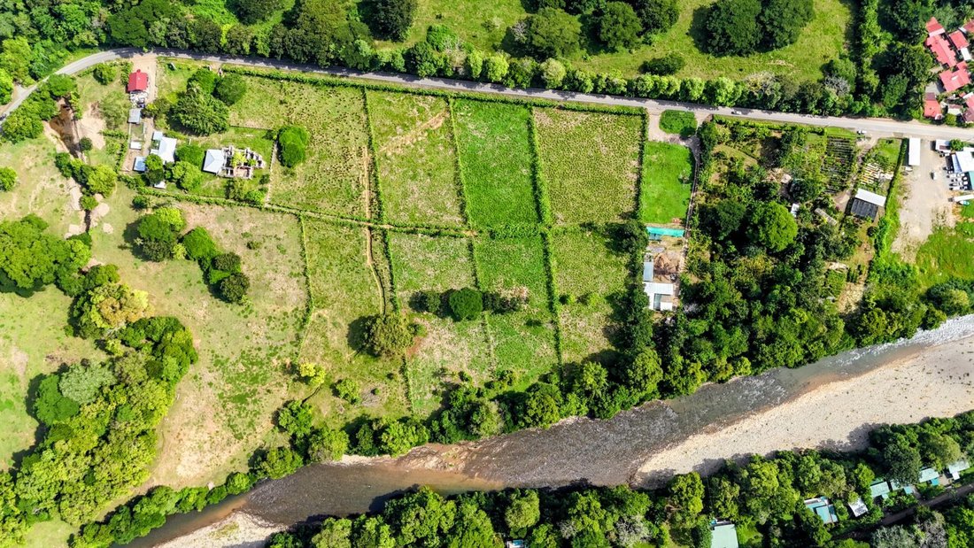 Land in Savegre de Aguirre, Puntarenas Province, Costa Rica 1 - 18246448