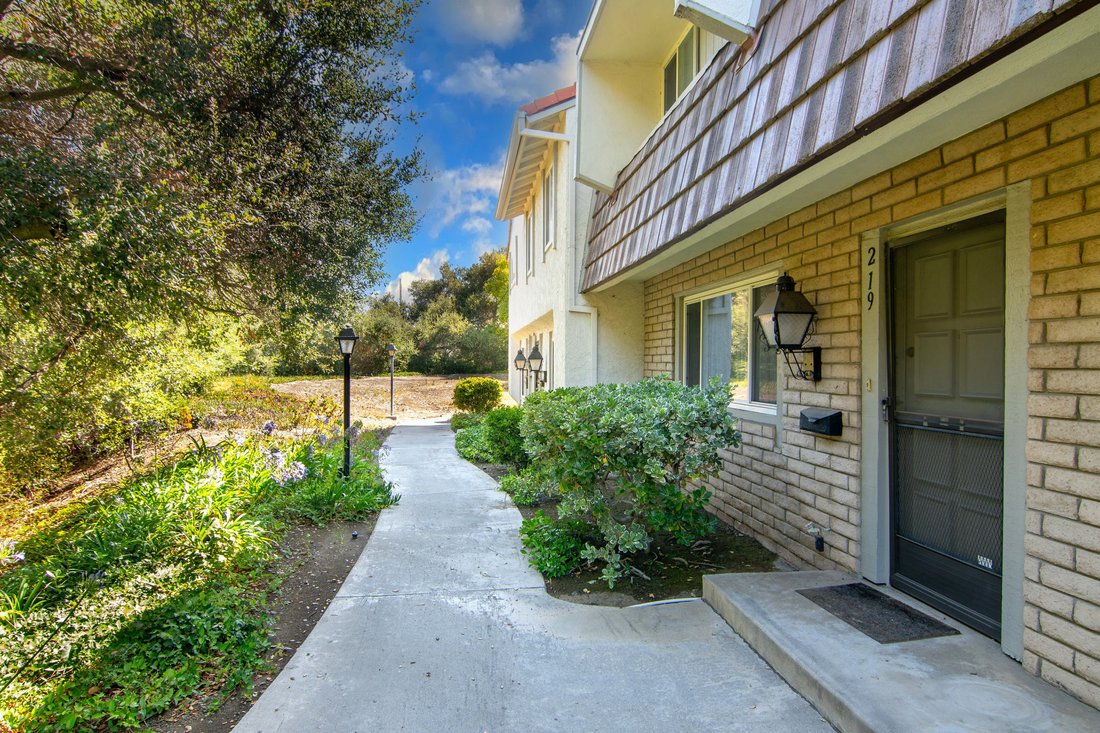 Condo in Thousand Oaks, California, United States 4 - 18238626