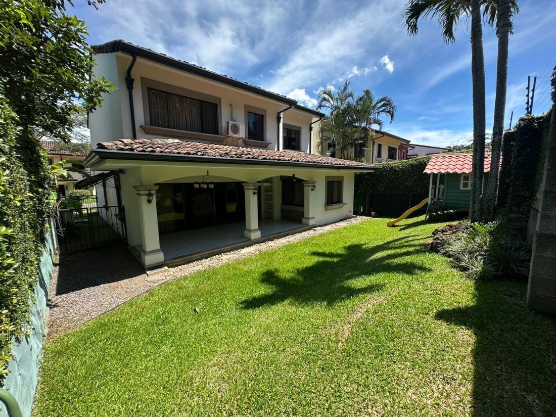 House in Santa Ana, San José Province, Costa Rica 1 - 18241040