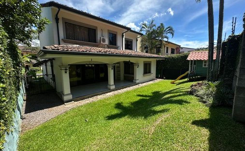 Casa en Santa Ana, San José, Costa Rica 1
