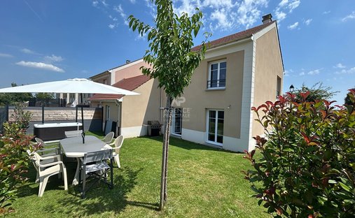Haus in Orgeval, Île-de-France, Frankreich 1