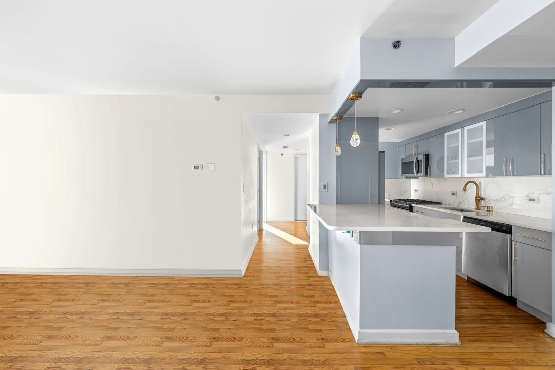 Co Op in New York, New York, United States 4 - 18236681