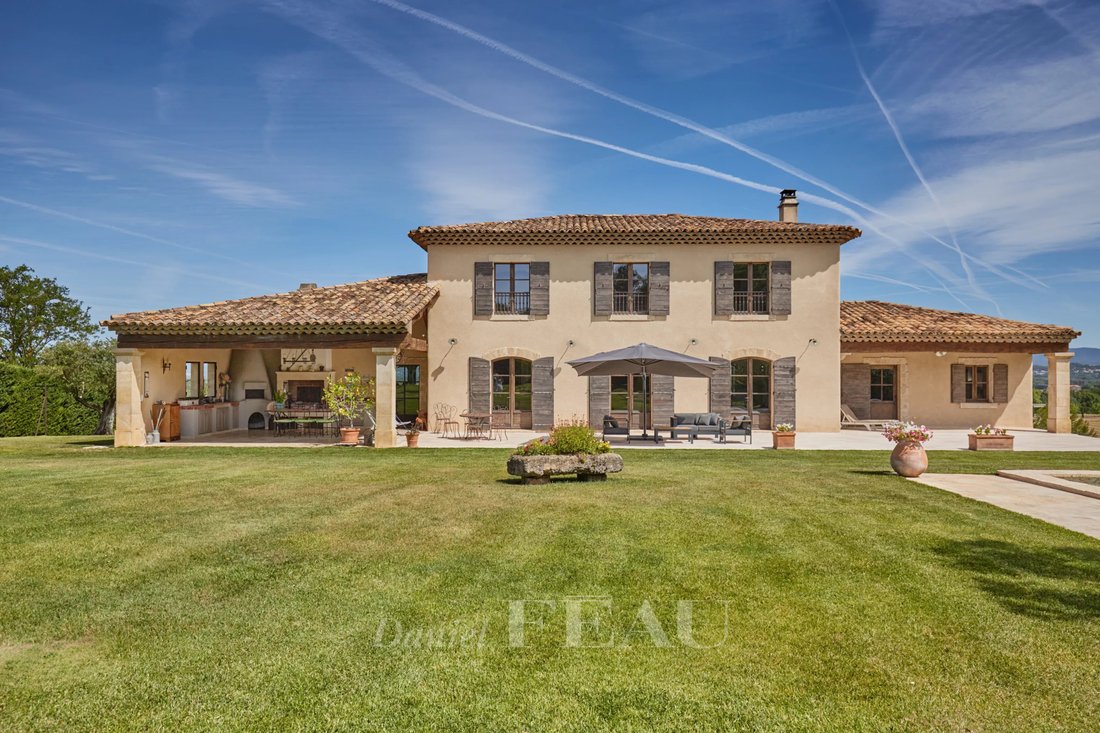 Country House in Meyrargues, Provence-Alpes-Côte d'Azur, France 3 - 18237487