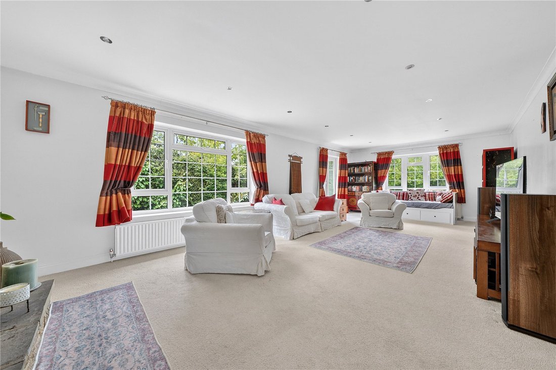Bungalow in Bisley, Surrey Heath, England 4 - 18241558
