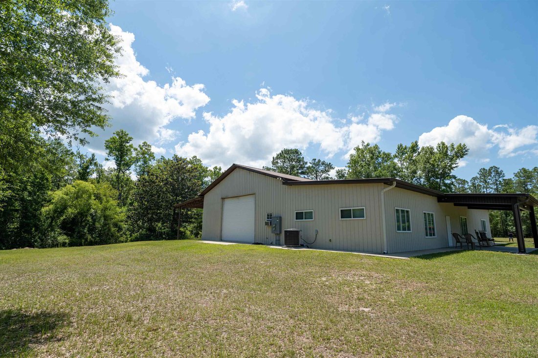 House in Hosford, Florida, United States 5 - 18241381