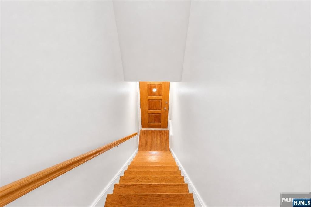 Apartment in Palisades Park, New Jersey, United States 4 - 18235644