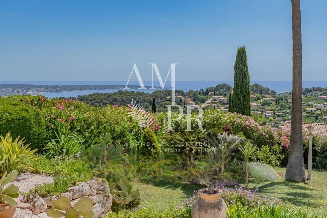 Villa in Brusquet-Retenaou-Devens, Vallauris, France 2 - 18236286