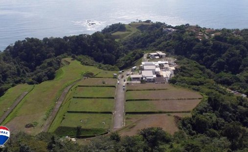 Land in Playa Herradura, Puntarenas Province, Costa Rica 1