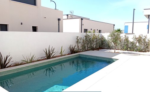 Villa in Centre Ville, Serignan, France 1