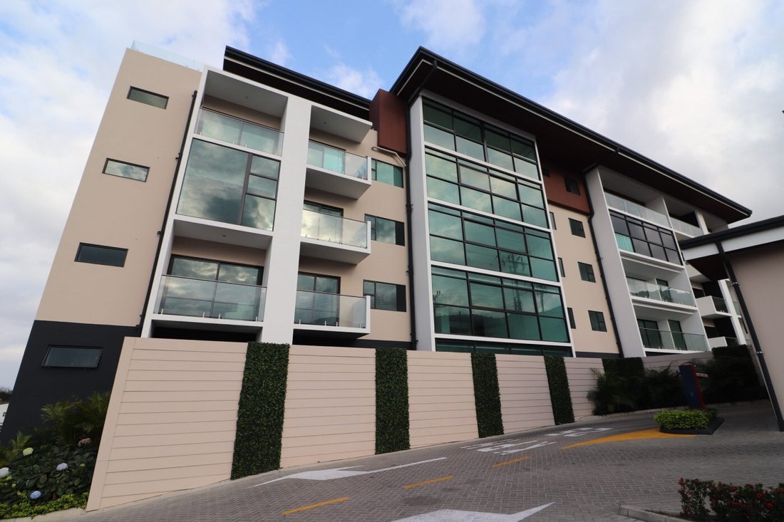 Apartment in Escazu, San José Province, Costa Rica 1 - 18239579