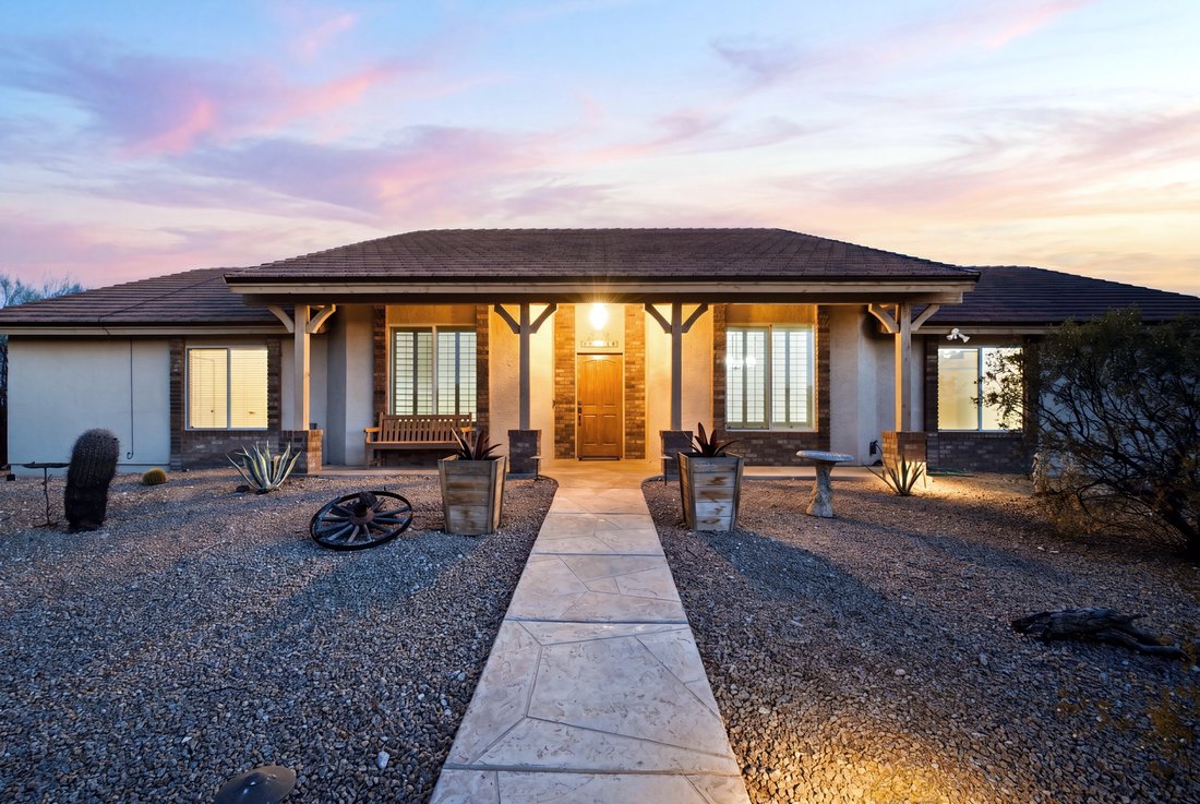 House in New River, Arizona, United States 3 - 18239681