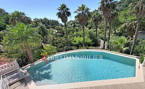 Villa in Centre, Vallauris, France 1