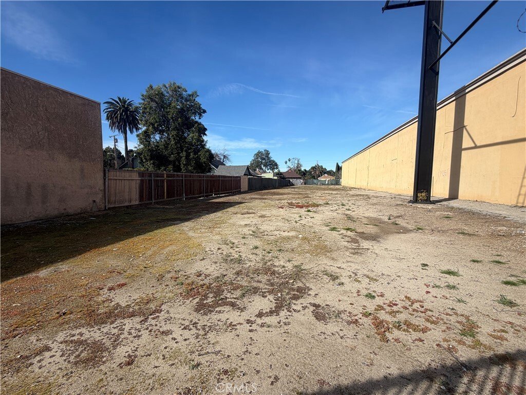 Land in Pomona, California, United States 4 - 17288009