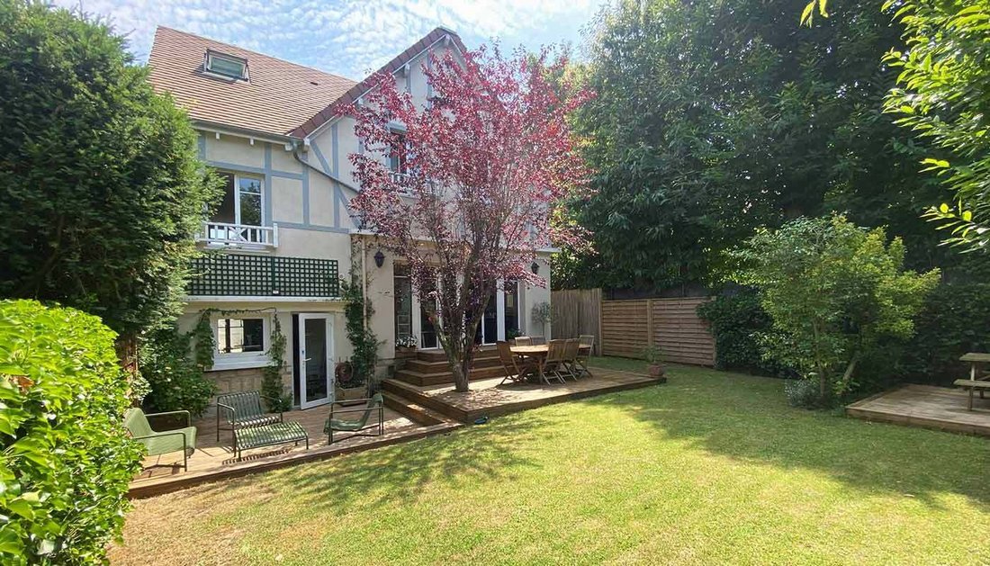 House in Gressets-Centre-Garenne-Bechevet, La Celle-Saint-Cloud, France 2 - 18236824
