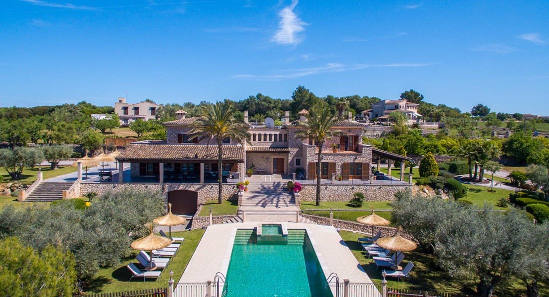 Villa in Ariany, Balearic Islands, Spain 1 - 18244676