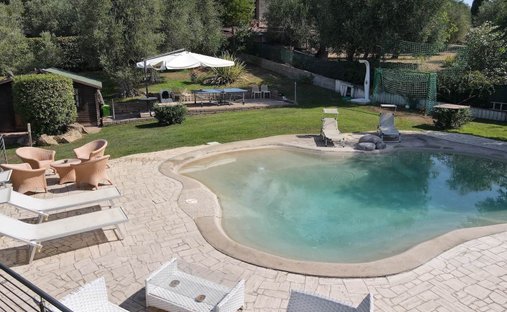 Villa in San Vincenzo, Tuscany, Italy 1