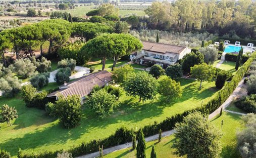 Townhouse in Castagneto Carducci, Tuscany, Italy 1