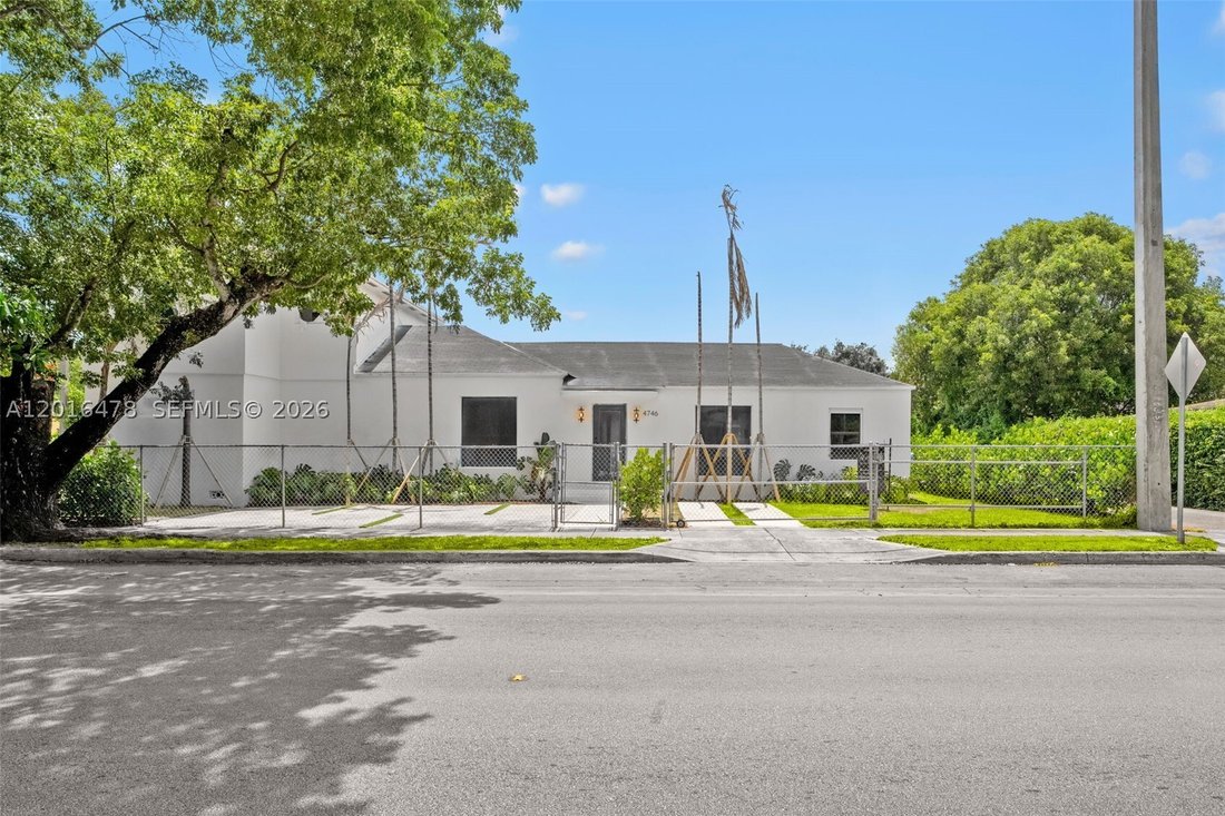House in Miami, Florida, United States 4 - 17890580
