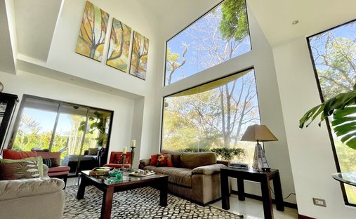 House in Ciudad Colón, San José Province, Costa Rica 1
